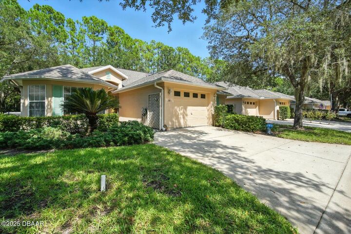 Property Photo: 38 Lafayette Lane FL 32164