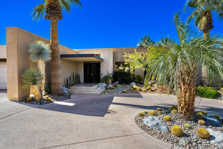 Property Photo: 45 Mirada Circle CA 92270