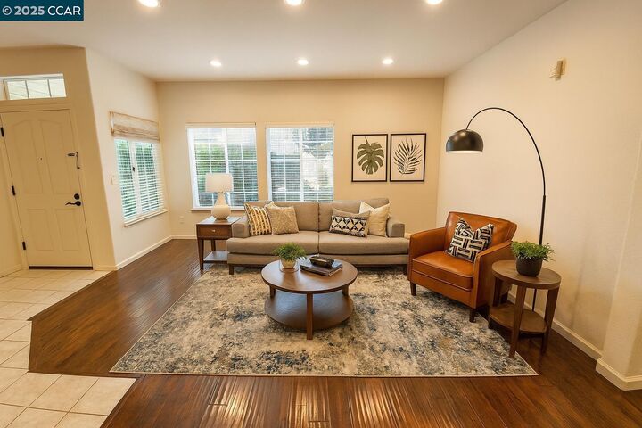 Property Photo: 149 Heritage Park Dr CA 94506