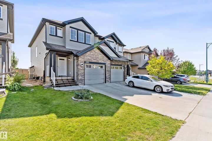 2921 18A Avenue NW  Edmonton AB T6T 0N8 photo
