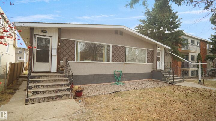11943 104 Street NW  Edmonton AB T5G 2G8 photo