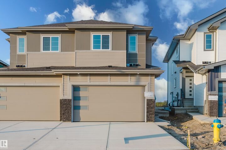 924 15 Avenue NW  Edmonton AB T6T 2W9 photo