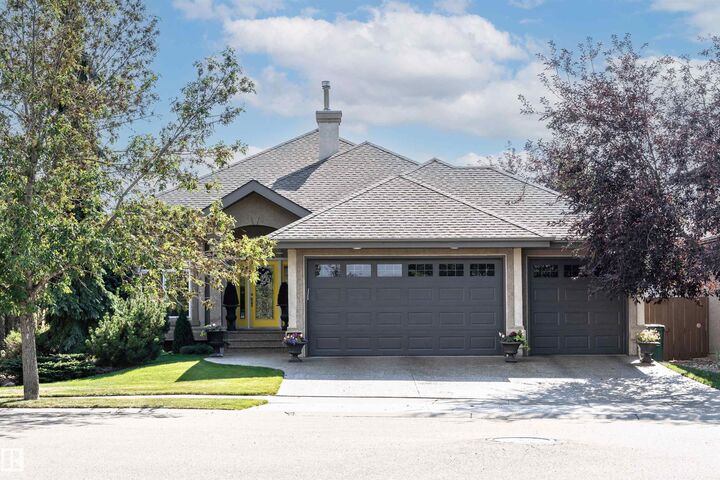 1203 Hollands Close NW  Edmonton AB T6R 3L2 photo