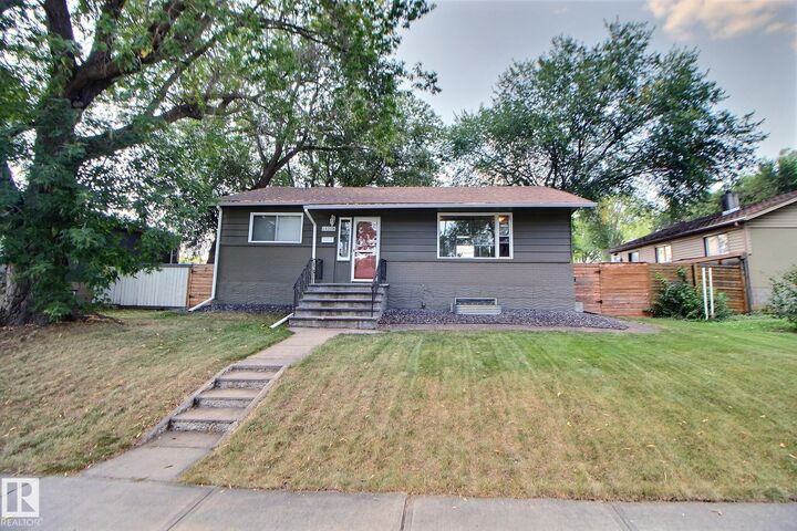 13208 Sherbrooke Avenue NW  Edmonton AB T5G 4G3 photo