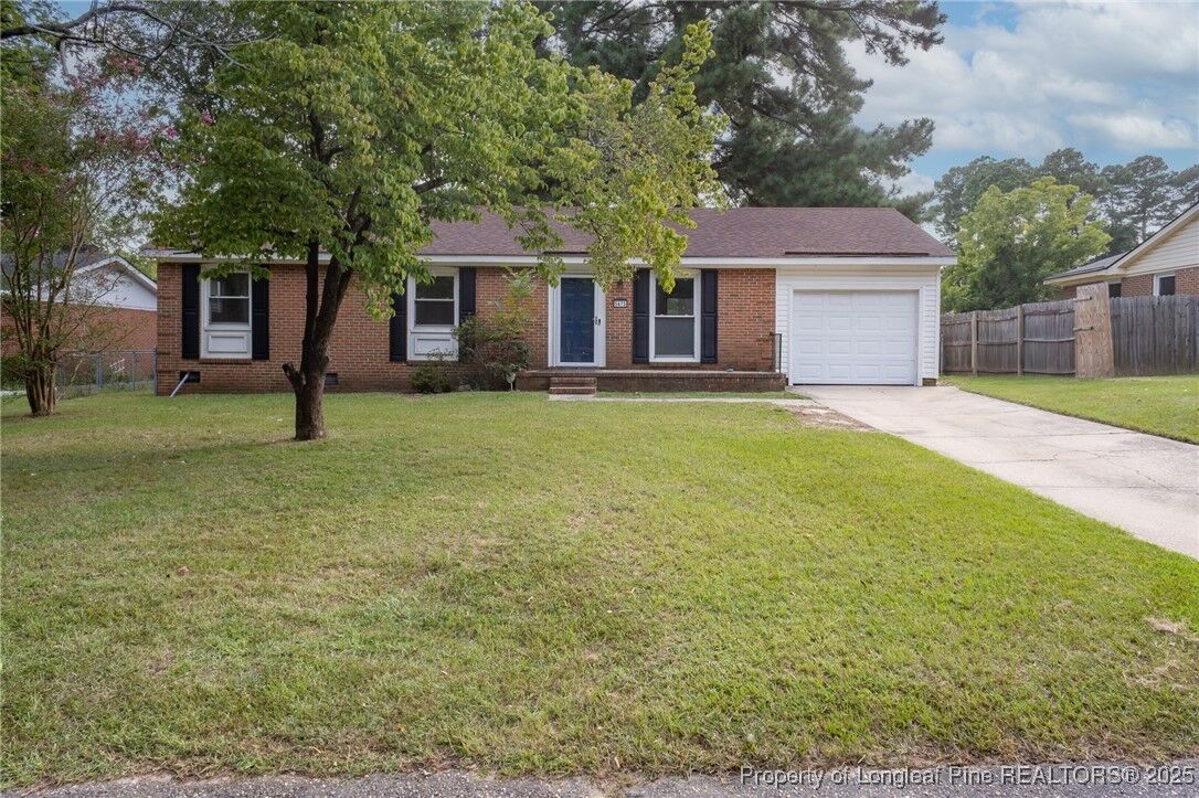 Property Photo:  5475 Lazybrook Court  NC 28314 