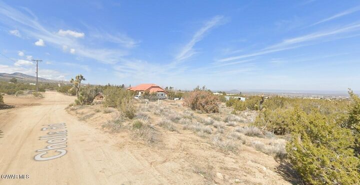 Property Photo: 1048 Cholla Road CA 92372