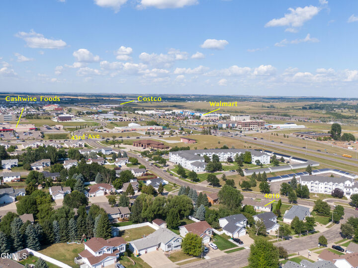 Property Photo: 4010 Lockport Street ND 58503