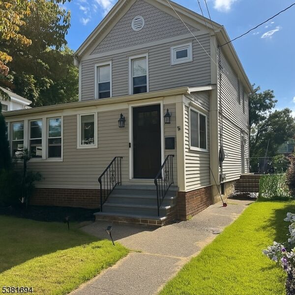 14 Pierce Ave  Midland Park Boro NJ 07432 photo