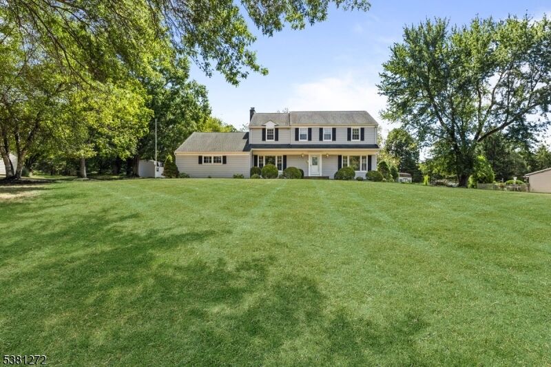 Property Photo: 414 W County Dr NJ 08876