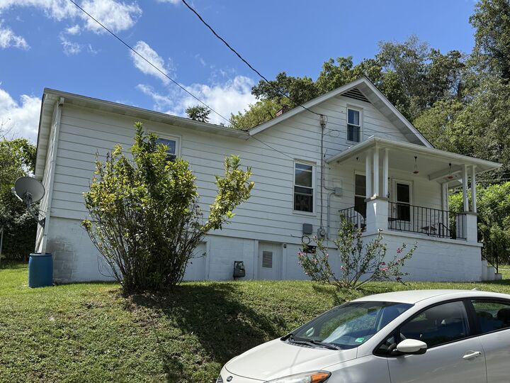 Property Photo: 183 Spring St WV 24970