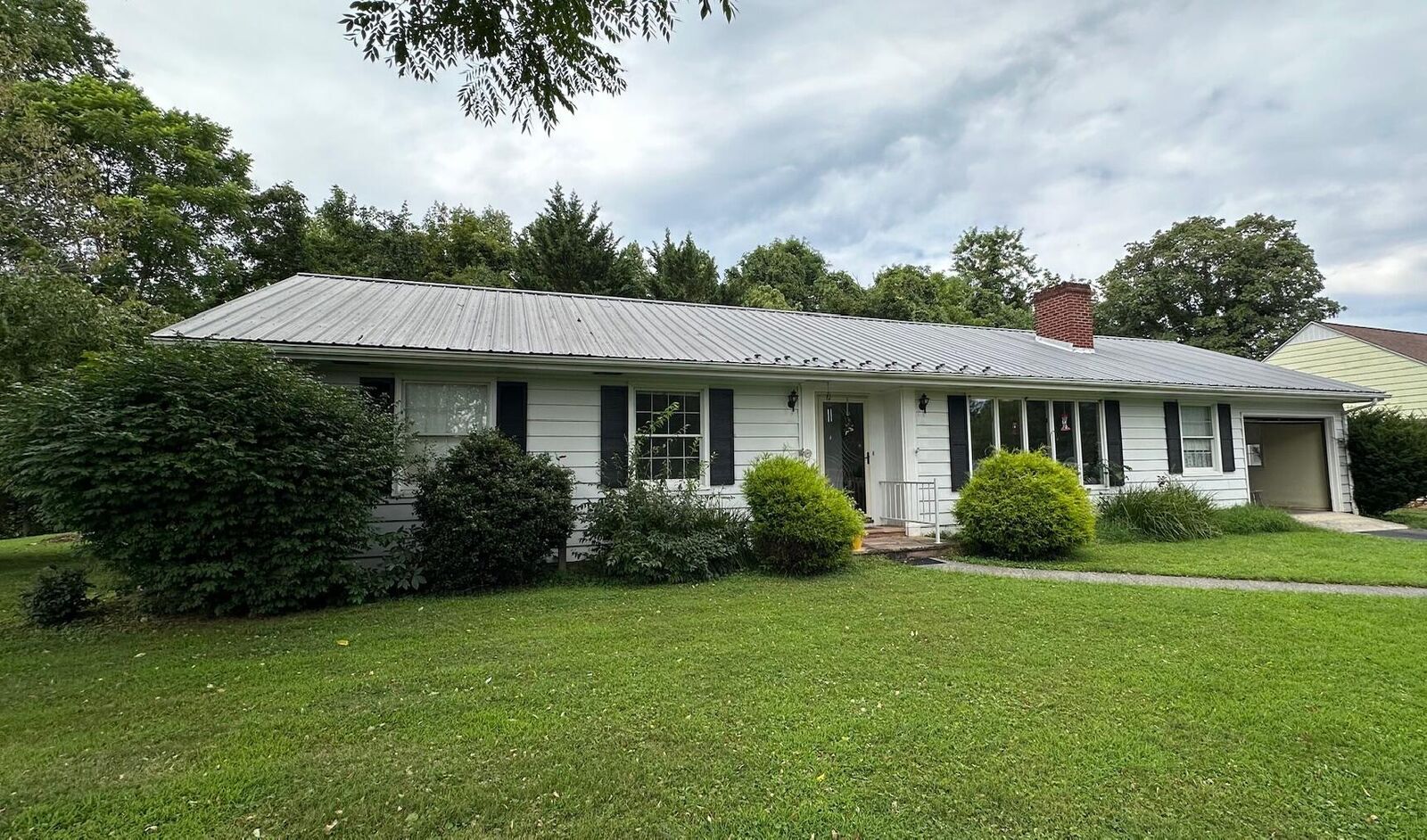 Property Photo:  163 Wilson Street  WV 24910 