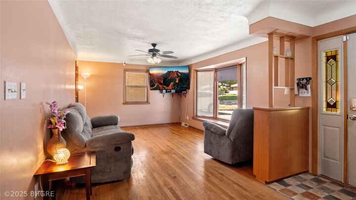 Property Photo:  3005 Don Lee Court  IA 50317 