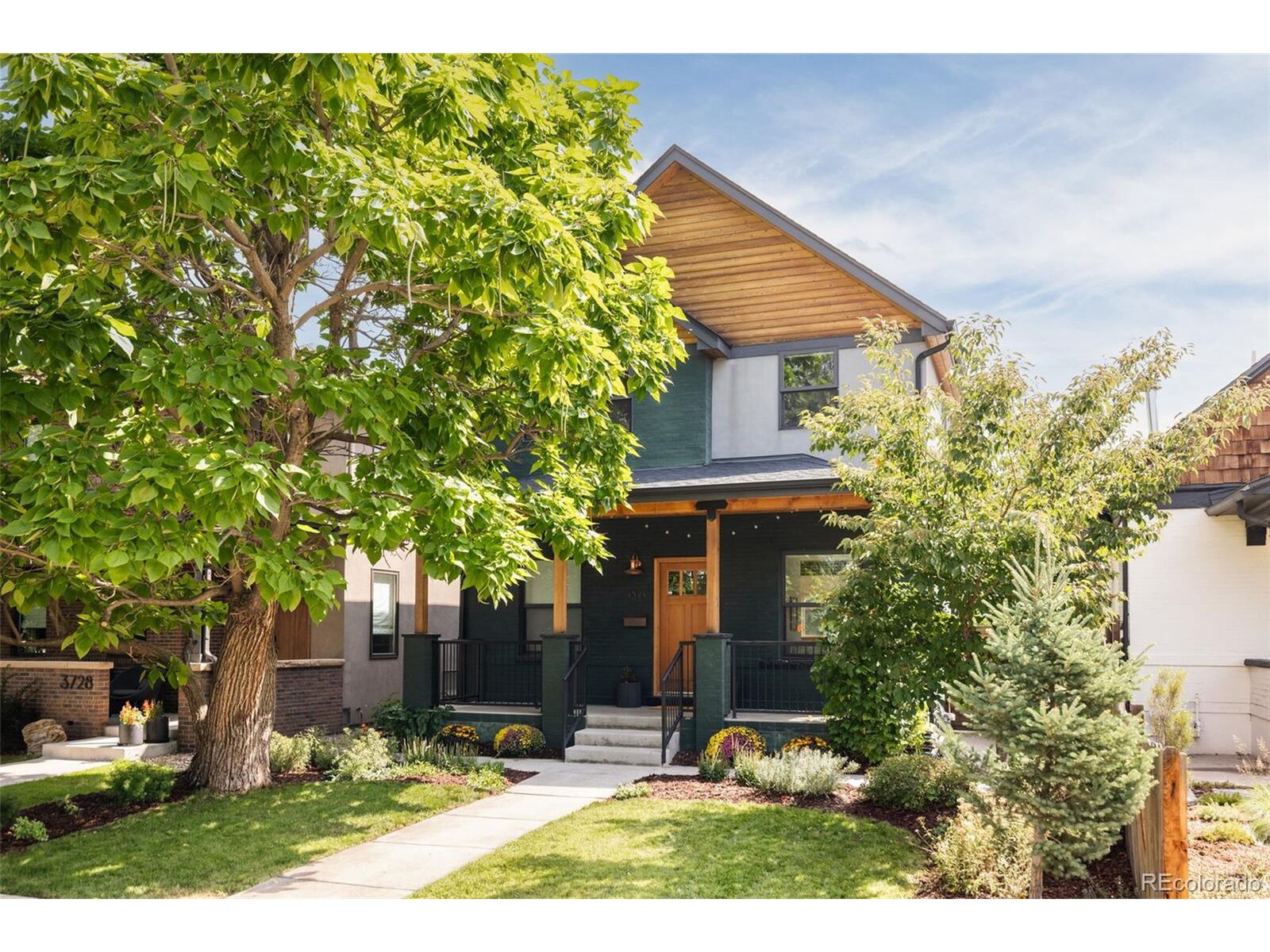 Property Photo:  3726 N Race St  CO 80205 