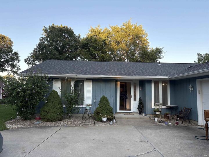65 S Stickler Road  Columbia City IN 46725 photo