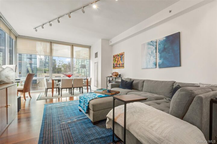 Property Photo: 10 W End Avenue 8D NY 10023