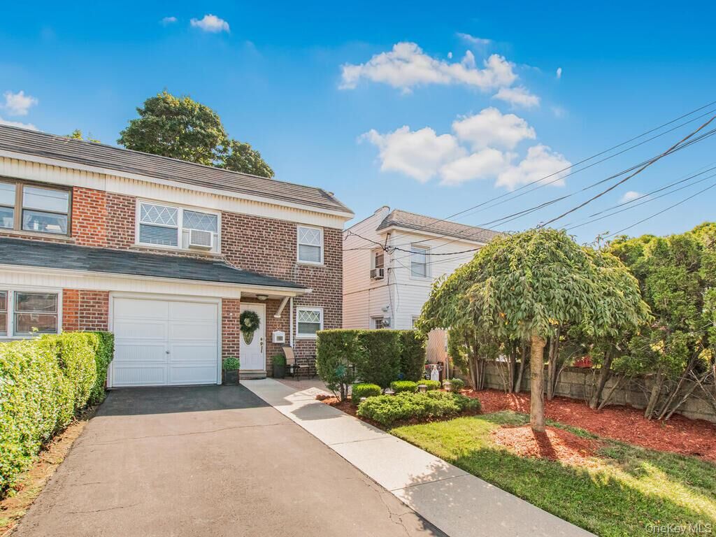 Property Photo: 4175 E. Tremont Avenue NY 10465