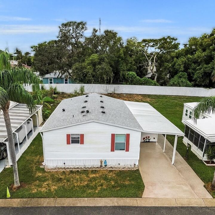 Property Photo: 239 Harmony Way FL 34689