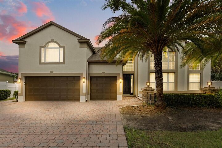 Property Photo: 3013 Spicenut Court FL 34761