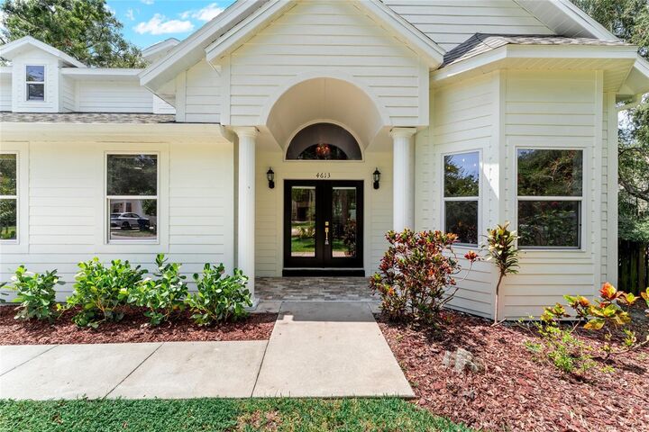 Property Photo: 4613 Matanzas Avenue S FL 33611
