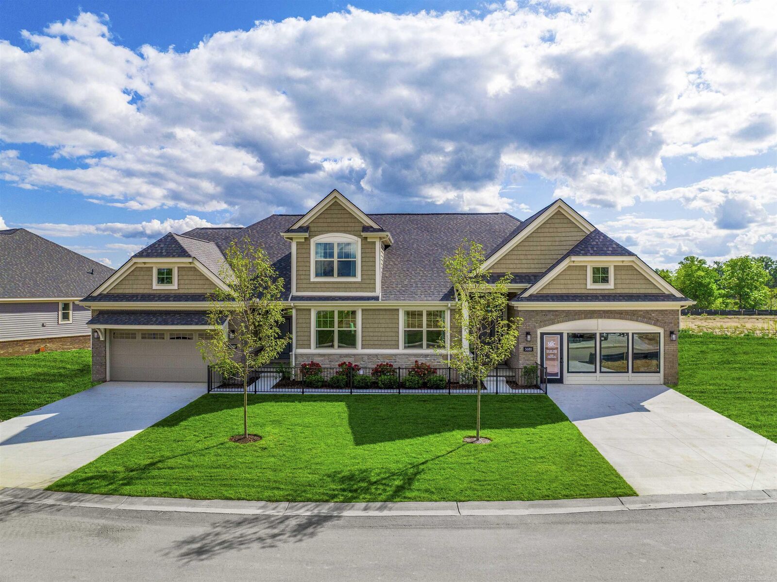 Property Photo:  3888 Chatham Place Place 99  MI 48114 