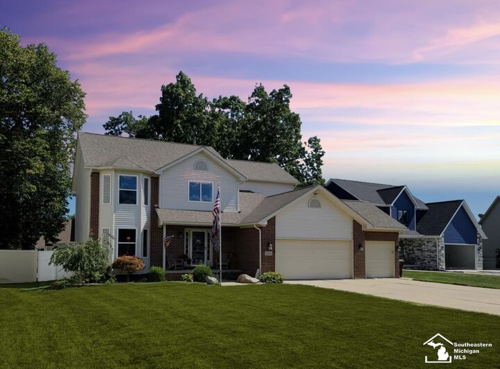 Property Photo: 15156 Oak Valley Lane MI 48161