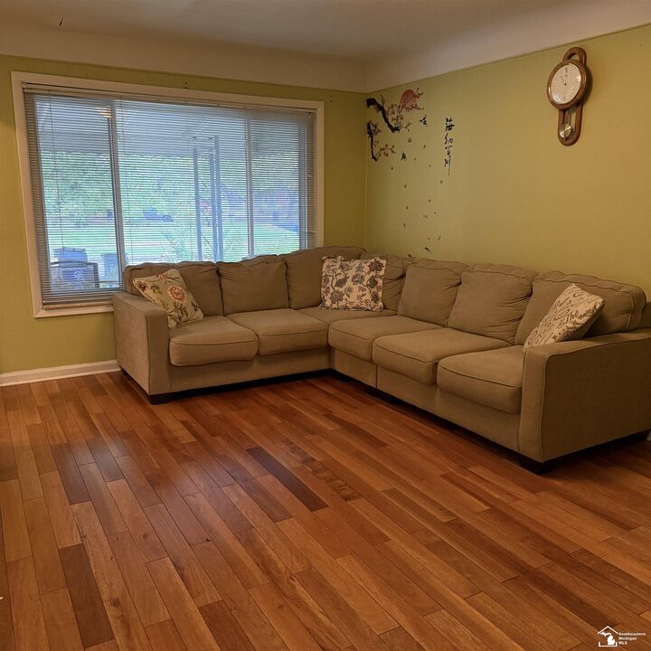 Property Photo:  9347 Chatham Avenue  MI 48101 