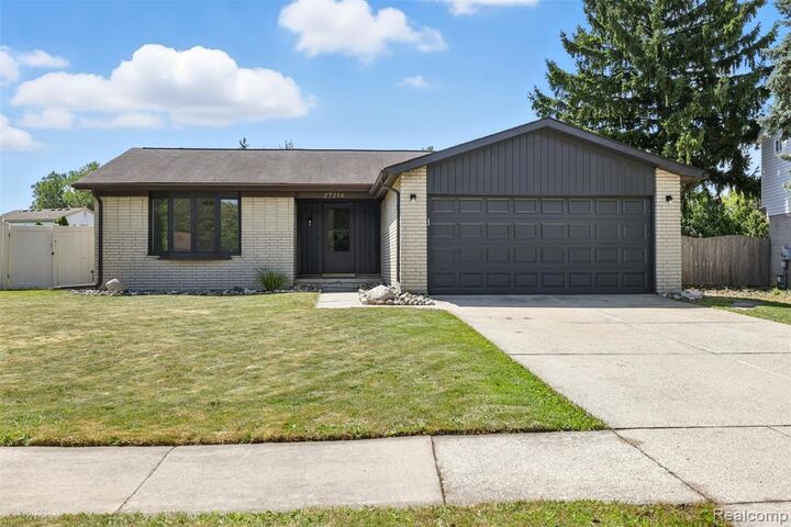 Property Photo: 27216 Roney Avenue MI 48183 4849