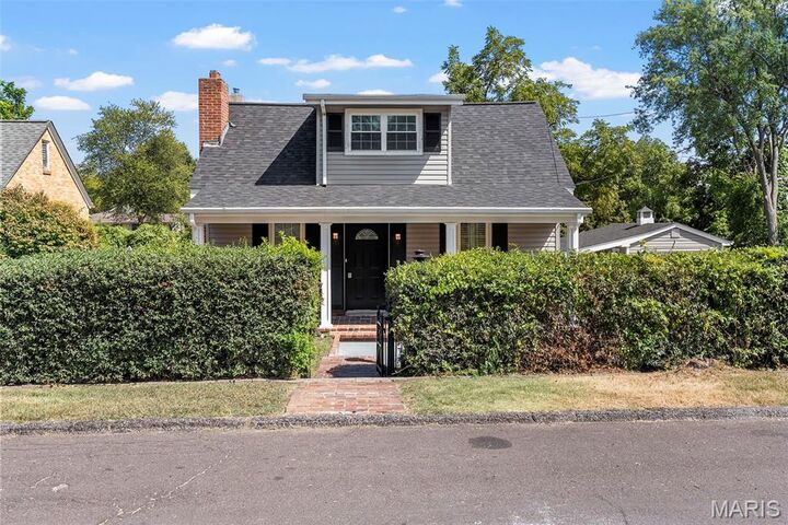 2318 Burns Avenue  St Louis MO 63114 photo