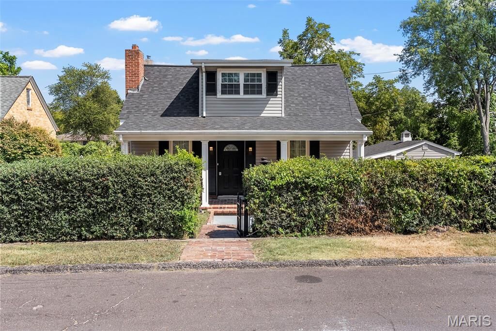 Property Photo:  2318 Burns Avenue  MO 63114 