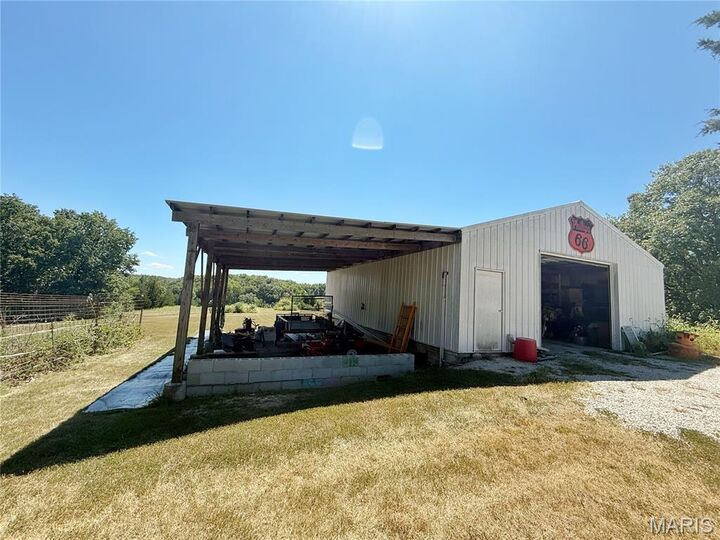 Property Photo: 228 W Highway D MO 63385
