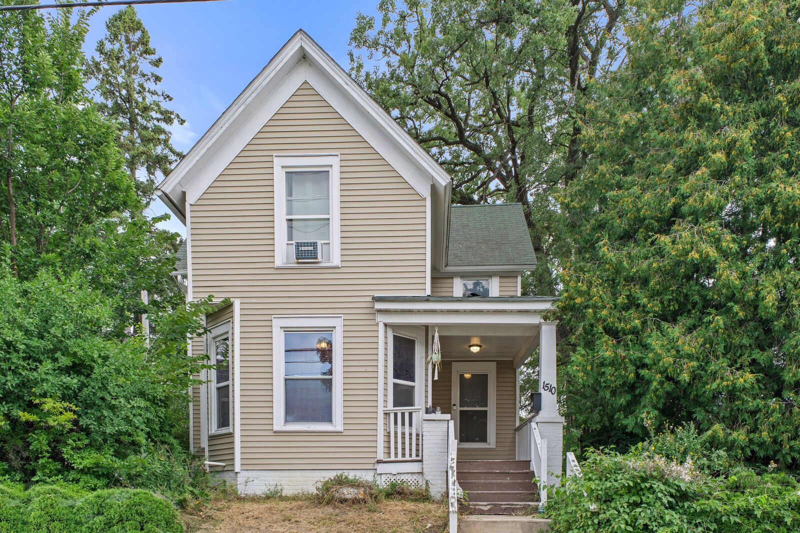 Property Photo: 1510 Liberty St WI 53404