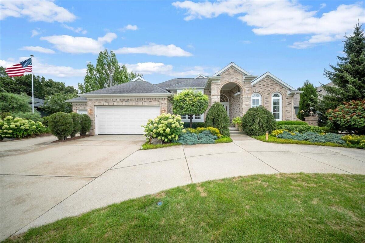 Property Photo:  4900 Hawk Hollow Drive E  MI 48808 