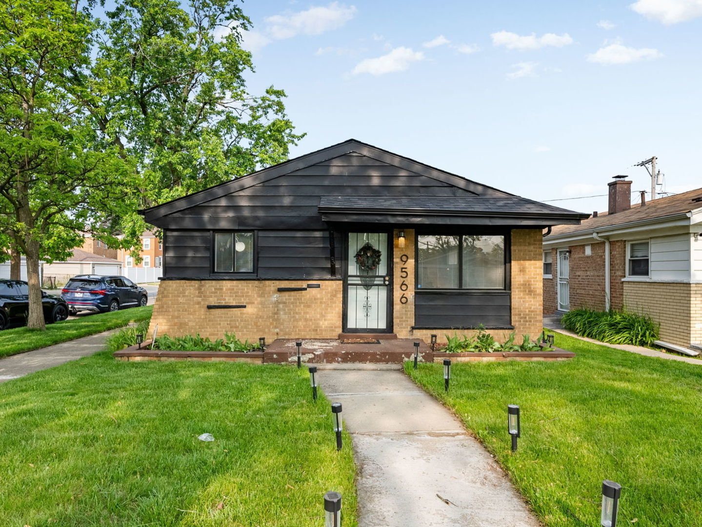 Property Photo:  9566 S Green Street  IL 60643 