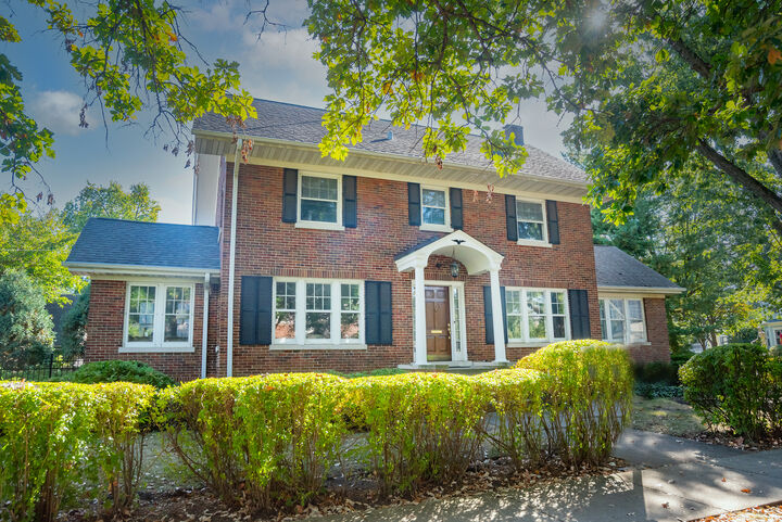 518 W Cossitt Avenue  La Grange IL 60525 photo