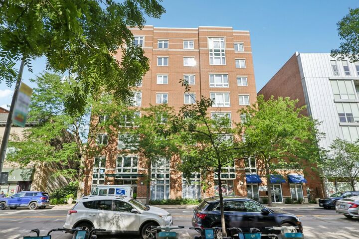 811 Chicago Avenue 309  Evanston IL 60202 photo