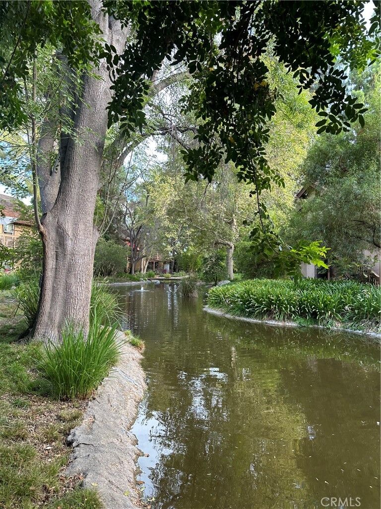 Property Photo:  7050 Shoup Avenue 208  CA 91303 