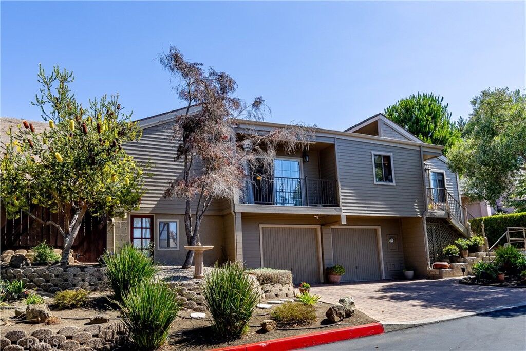 Property Photo:  198 Loma Bonita Drive  CA 93401 