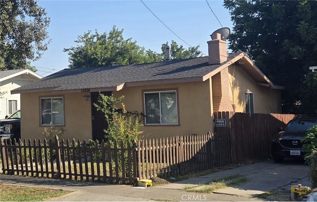 Property Photo: 12824 Oak Street CA 90602