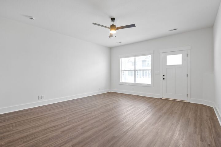 Property Photo:  318 Front Ridge Cir  TN 37040 