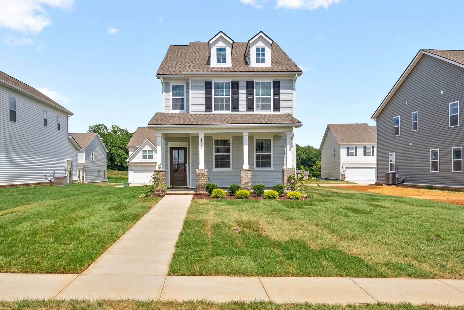 Property Photo:  1227 Ross Farms Blvd  TN 37043 