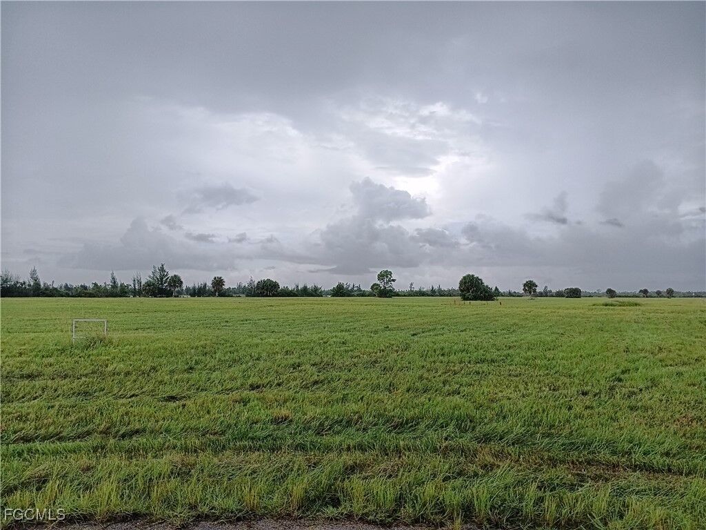 Property Photo: 4 Yellow Elder Way FL 33946