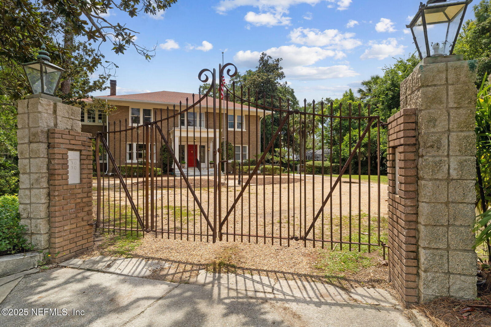 Property Photo:  3030 St Johns Avenue  FL 32205 