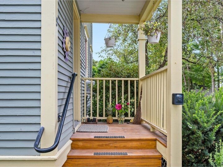Property Photo: 9 Franklin Street VT 05602