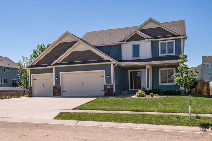 Property Photo: 2214 Weston Place SW MN 55902
