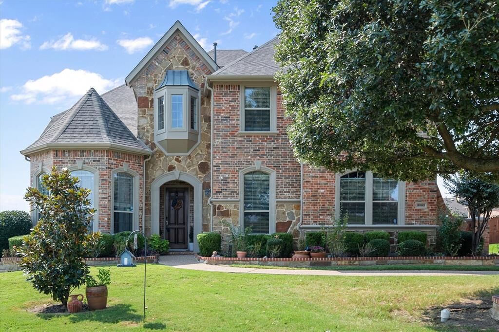 Property Photo: 3203 England Parkway TX 75054