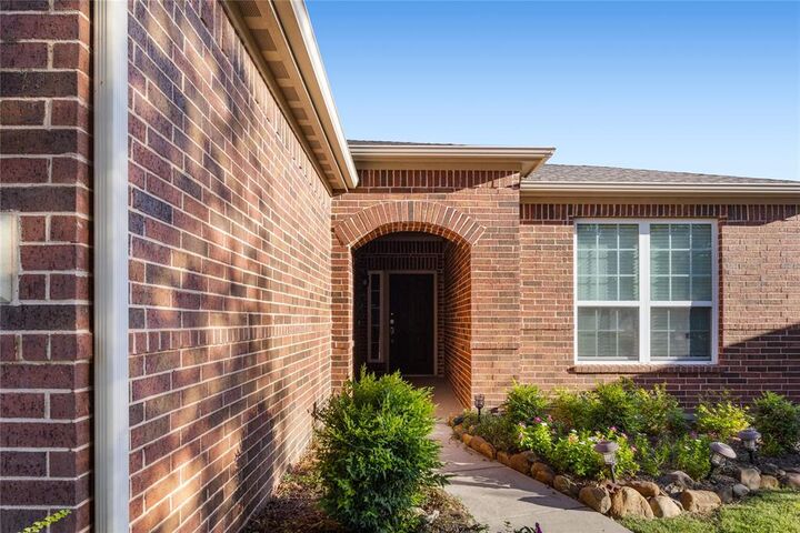 Property Photo: 6666 Dewees Lane TX 75036