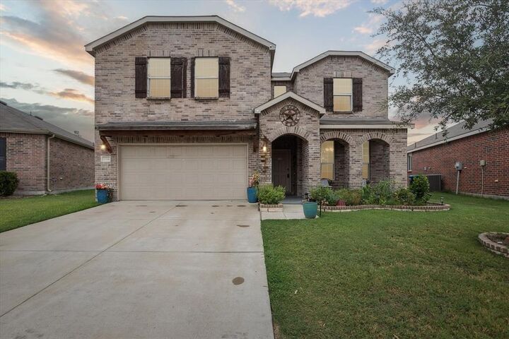 Property Photo: 2304 Bermont Red Lane TX 76131