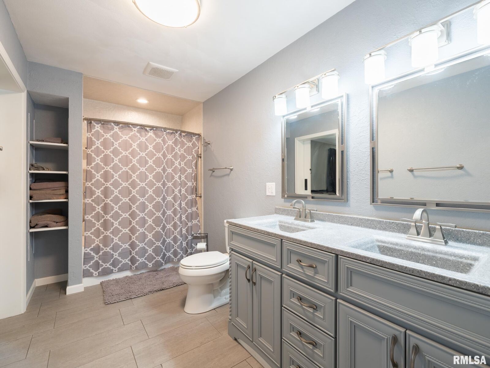 Property Photo:  10821 W Woodhaven Drive  IL 61536