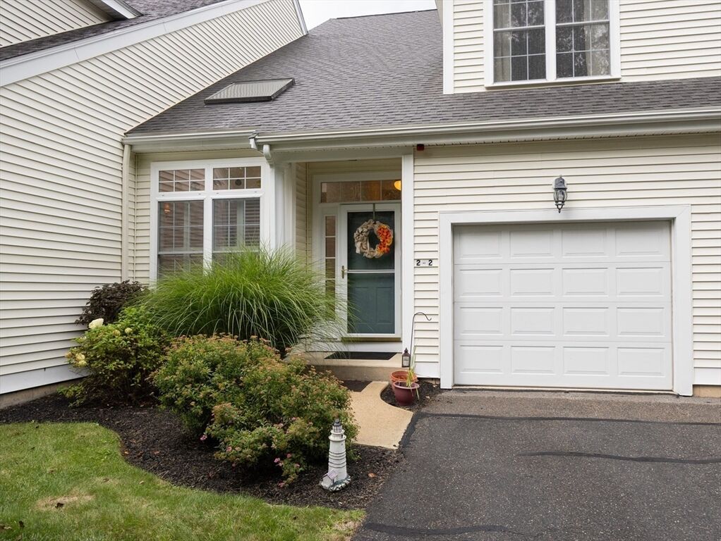 Property Photo: 2 Kingson Ln 2 MA 02053
