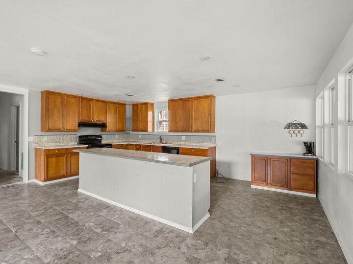 Property Photo:  239 Harris Dr  LA 70634 